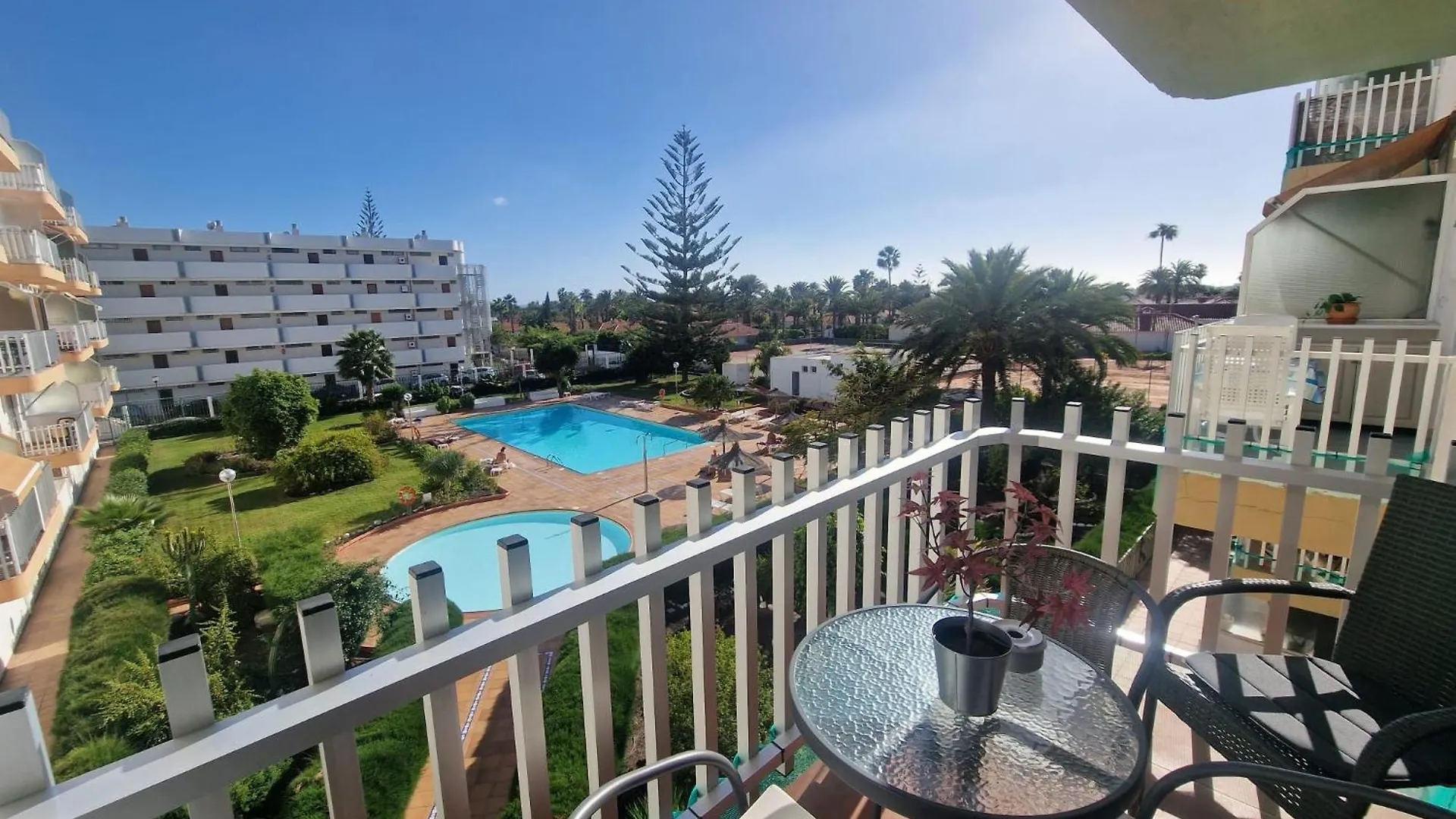 Lapo Apartments Yumbo Center Playa del Inglés 0*,  Espanha